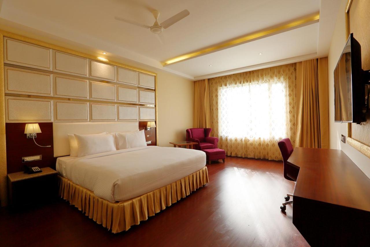 Hotel Kasturi Orchid Pal Bagian luar foto