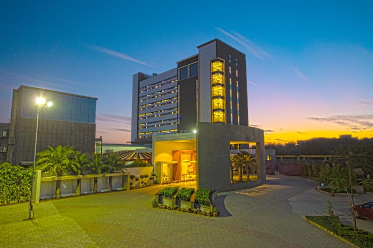 Hotel Kasturi Orchid Pal Bagian luar foto