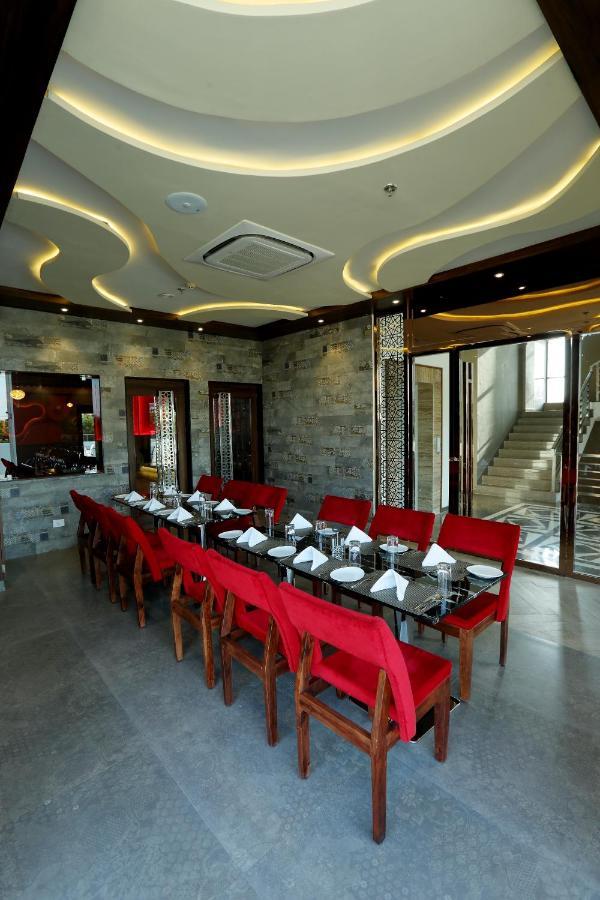 Hotel Kasturi Orchid Pal Bagian luar foto