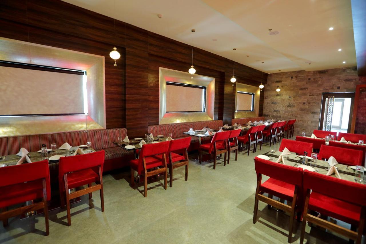 Hotel Kasturi Orchid Pal Bagian luar foto