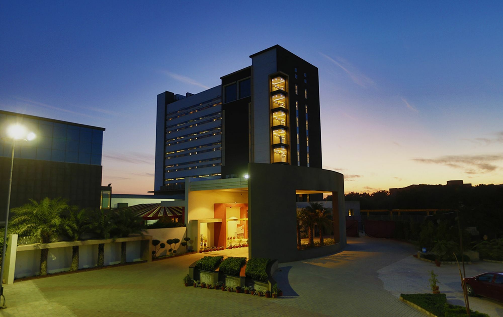 Hotel Kasturi Orchid Pal Bagian luar foto
