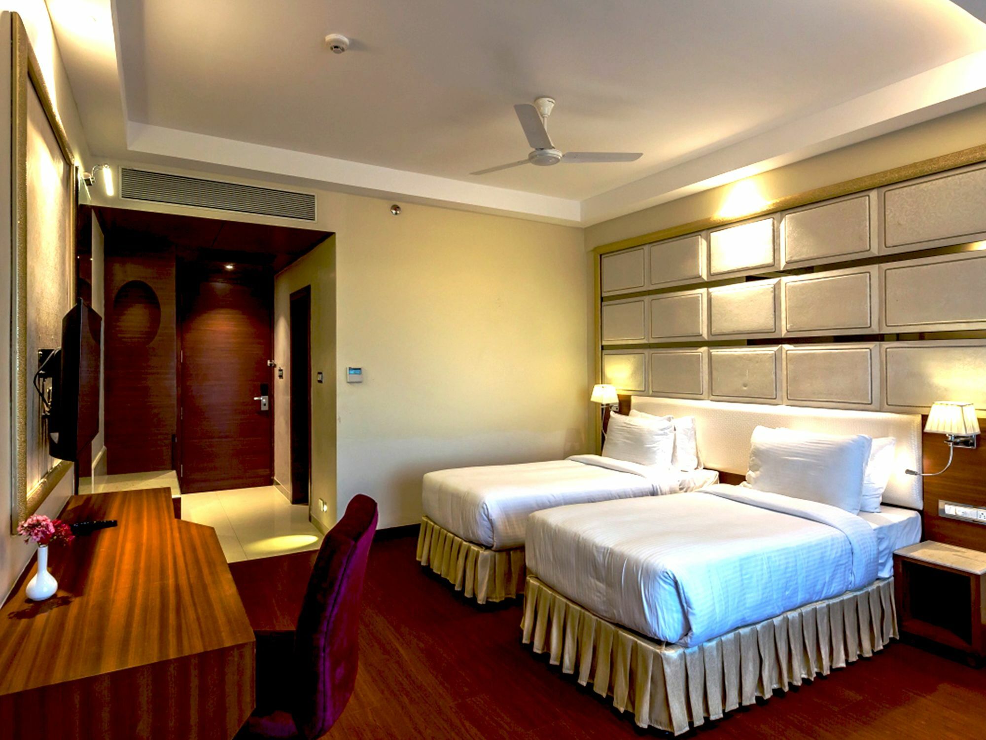 Hotel Kasturi Orchid Pal Bagian luar foto