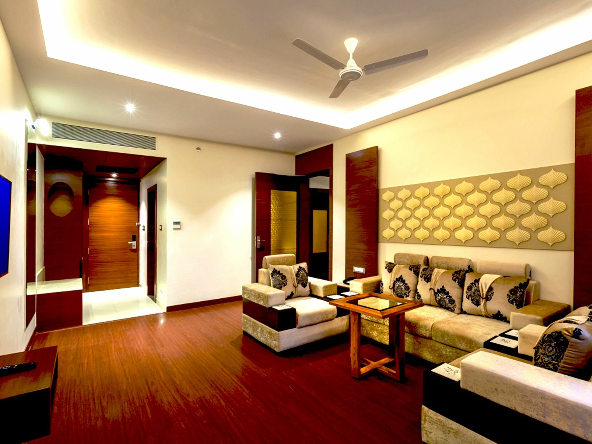 Hotel Kasturi Orchid Pal Bagian luar foto